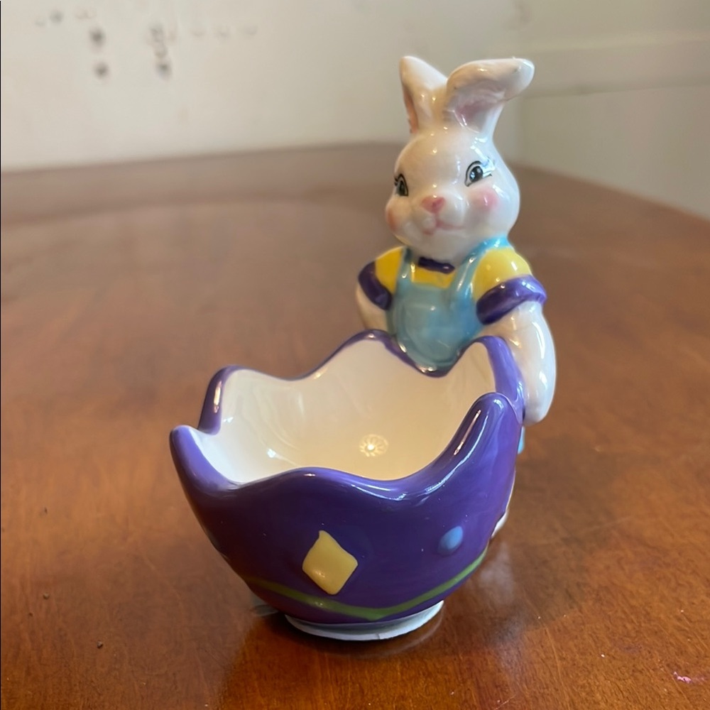 Celebrations Radko 2012 Ceramic  Easter Bunny Egg Holder